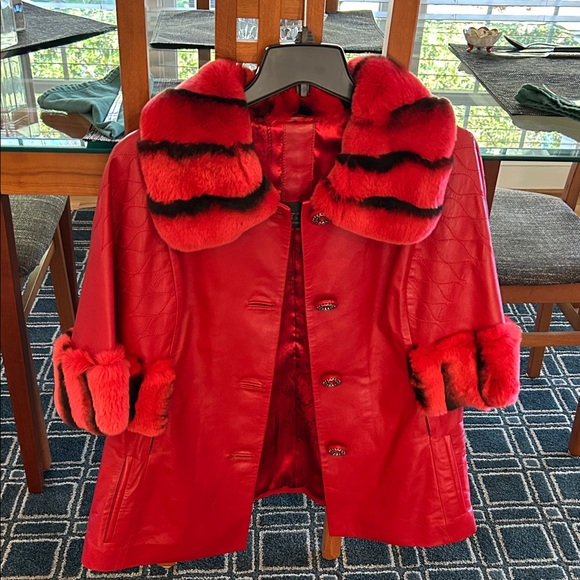 Vintage Chic Red genuine Leather Jacket with Faux Fur Trim